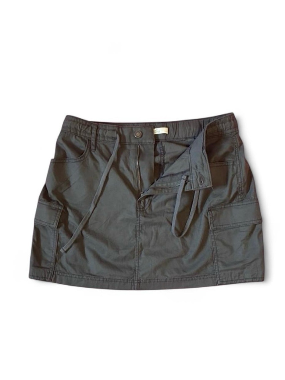 ❣️Gray Hollister mini skirt ❣️